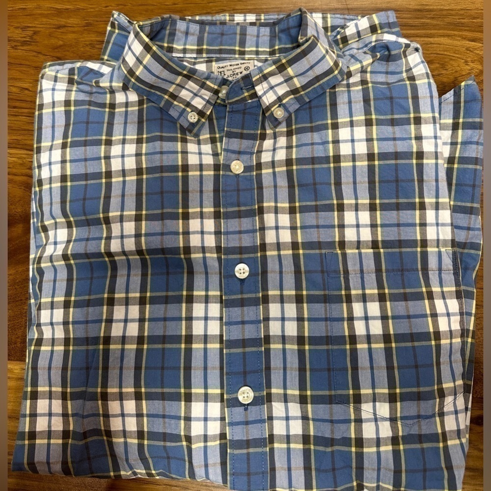 J Crew Long Sleeve Men’s Size XL Casual Button Down Shirt Blue Black White Plaid - Picture 6 of 9